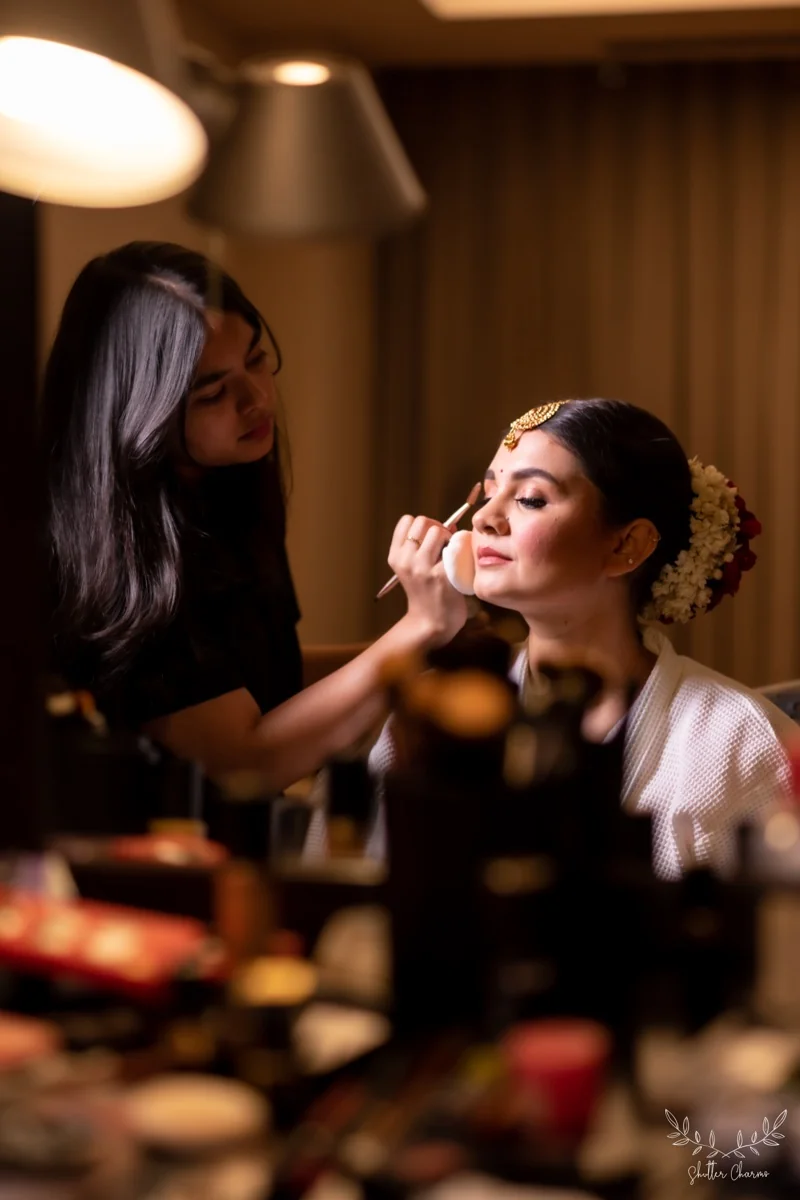 Bridal makeup moments at a Delhi wedding
